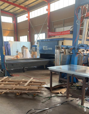 領(lǐng)創(chuàng)激光L20A激光切管機(jī)掀起管材加工熱潮，無縫鋼管廠迎來新機(jī)遇